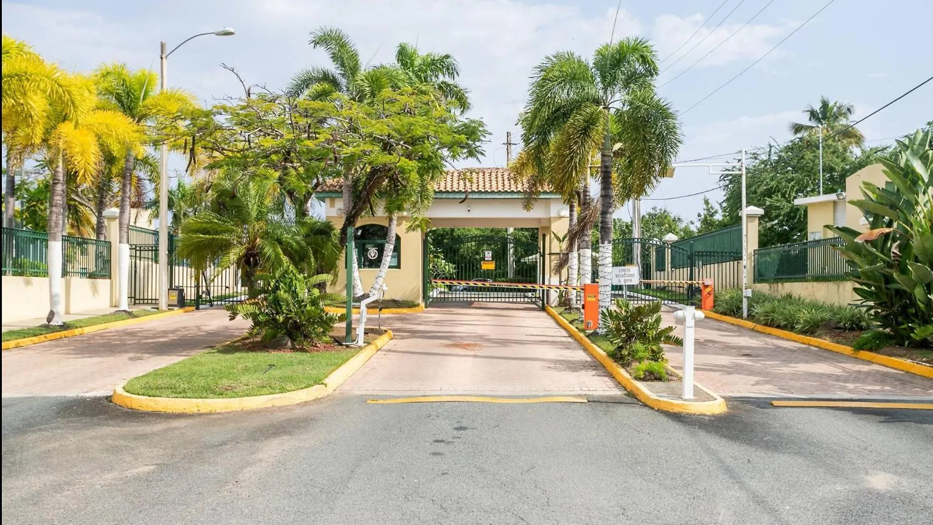 Aquatika Beach Resort & Waterpark Loiza Apartman
